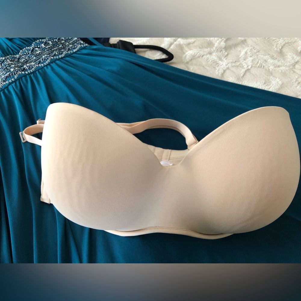 Cacique Boost Multi-Way Strapless bra